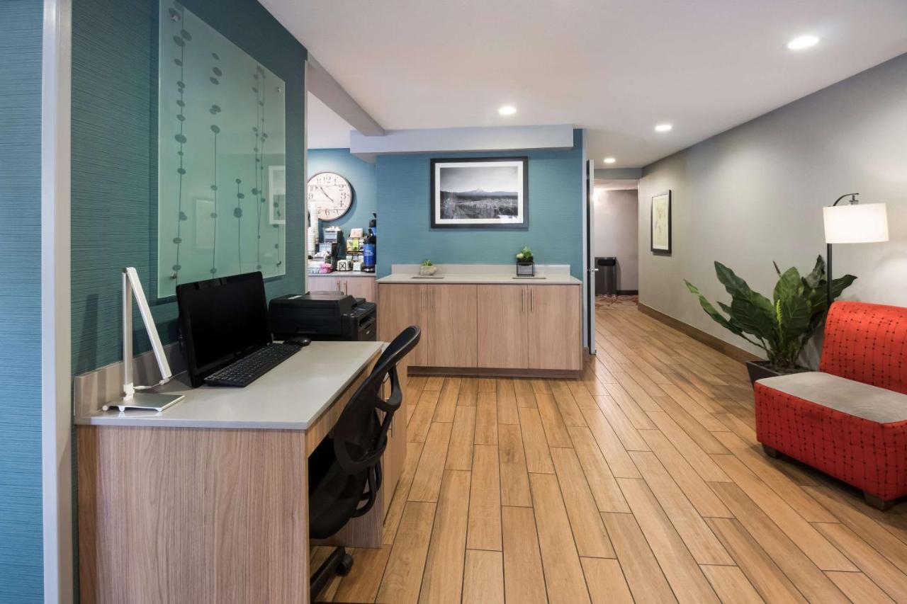Best Western Mcminnville Inn Екстериор снимка
