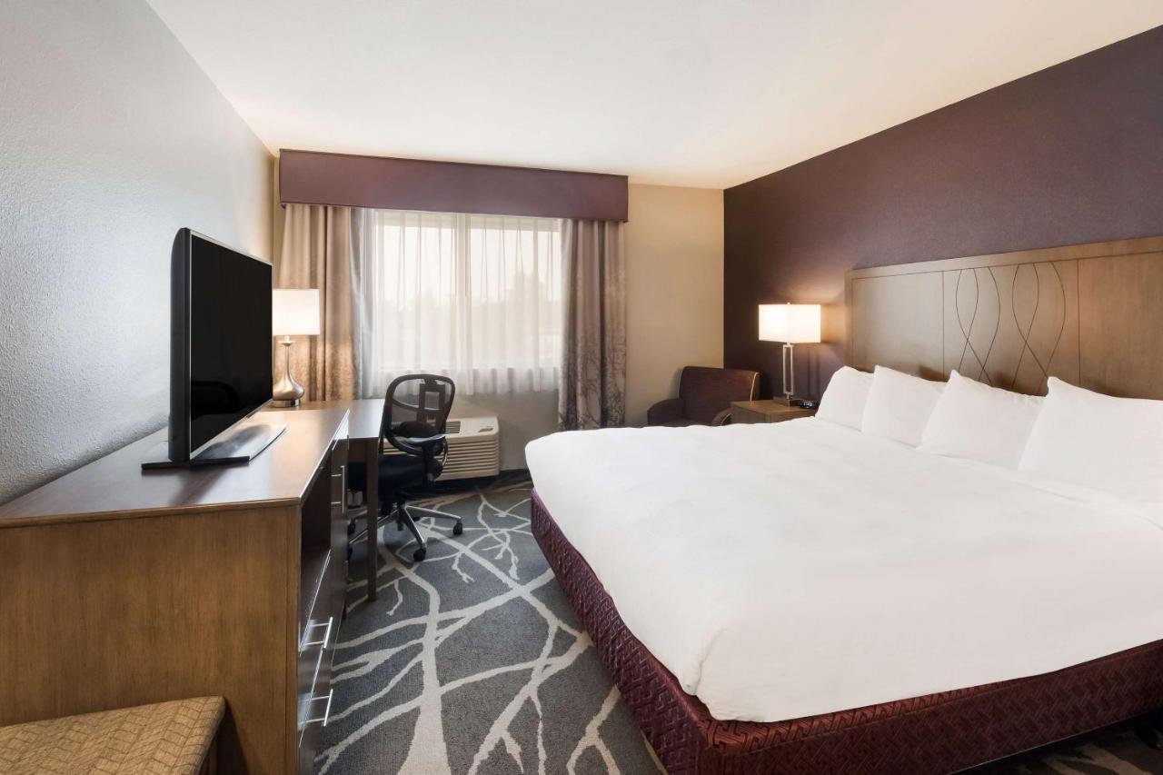 Best Western Mcminnville Inn Екстериор снимка