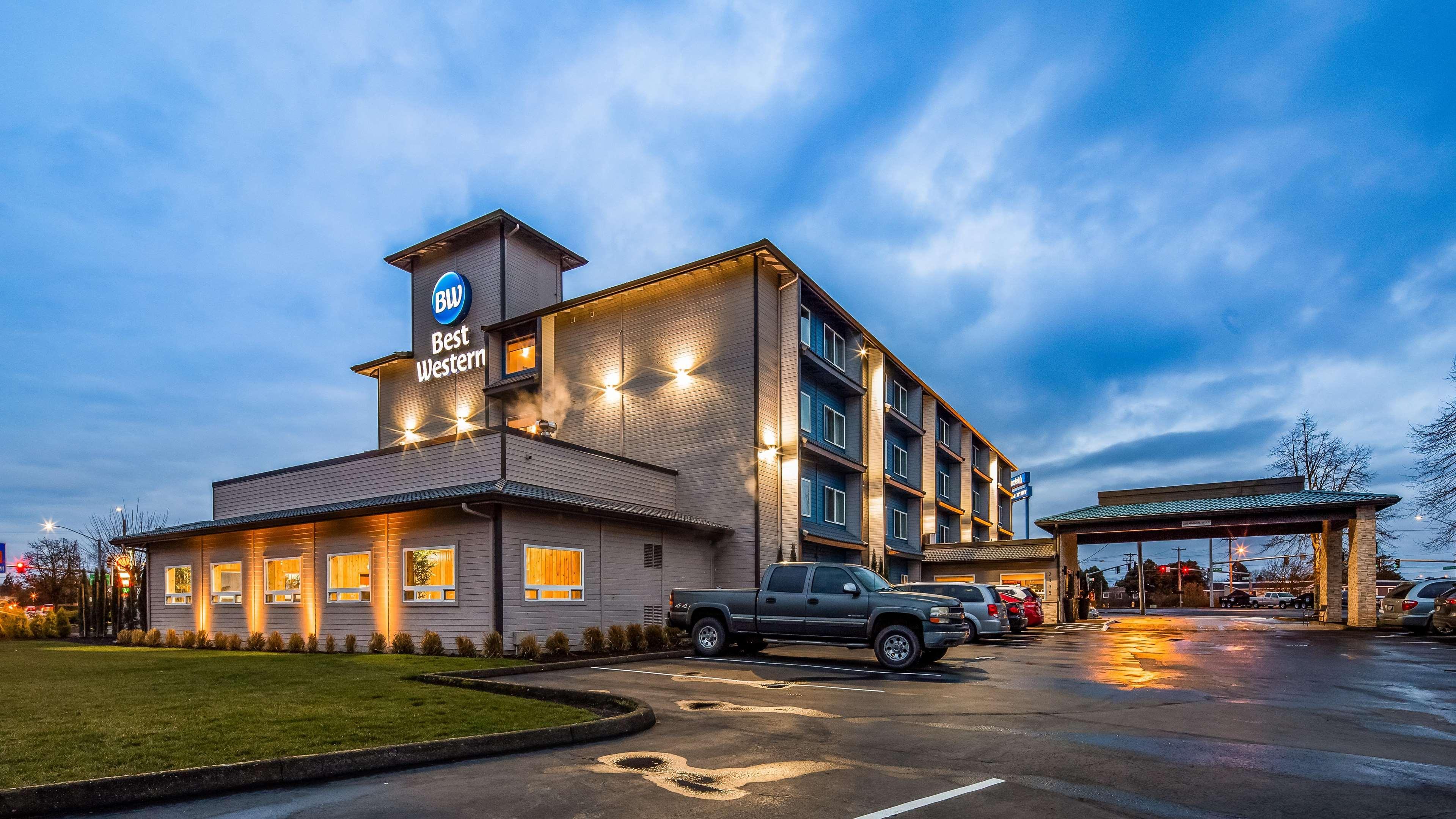 Best Western Mcminnville Inn Екстериор снимка